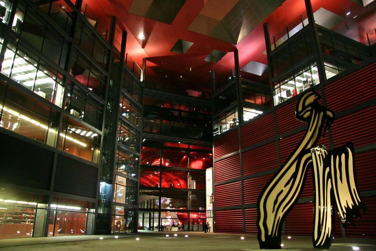 Reina Sofia Museum House Apartment Мадрид Екстериор снимка