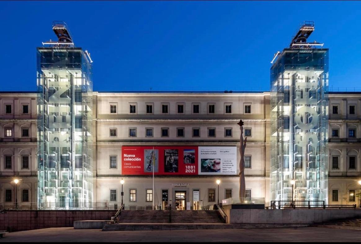 Reina Sofia Museum House Apartment Мадрид Екстериор снимка