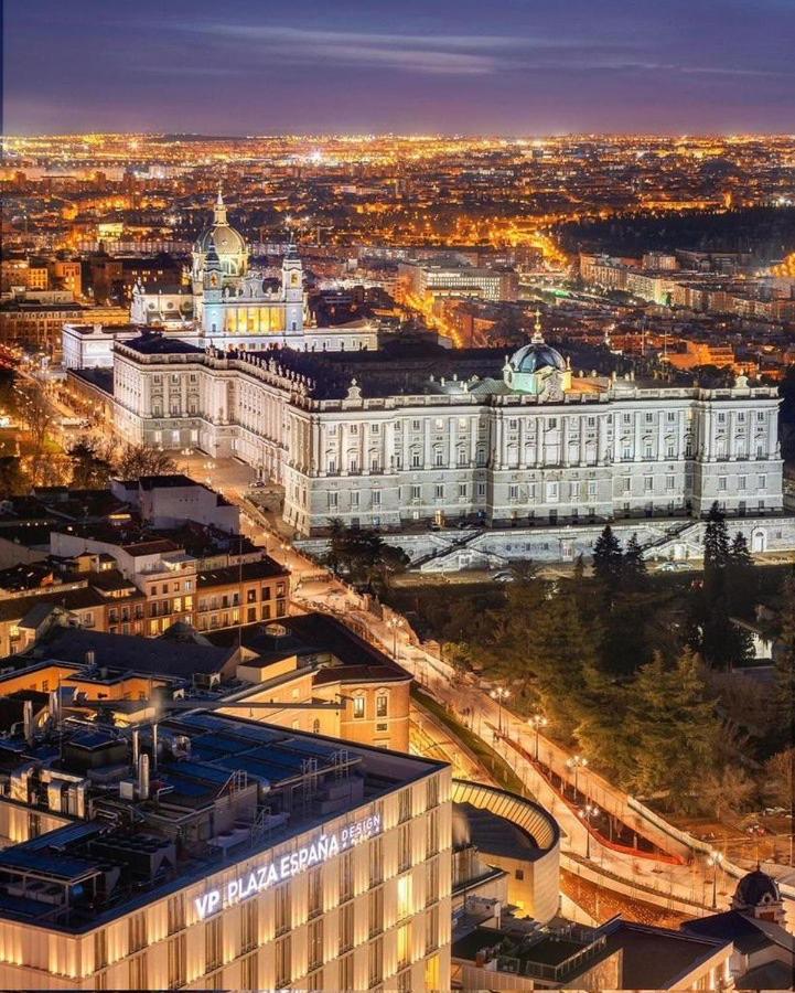 Reina Sofia Museum House Apartment Мадрид Екстериор снимка
